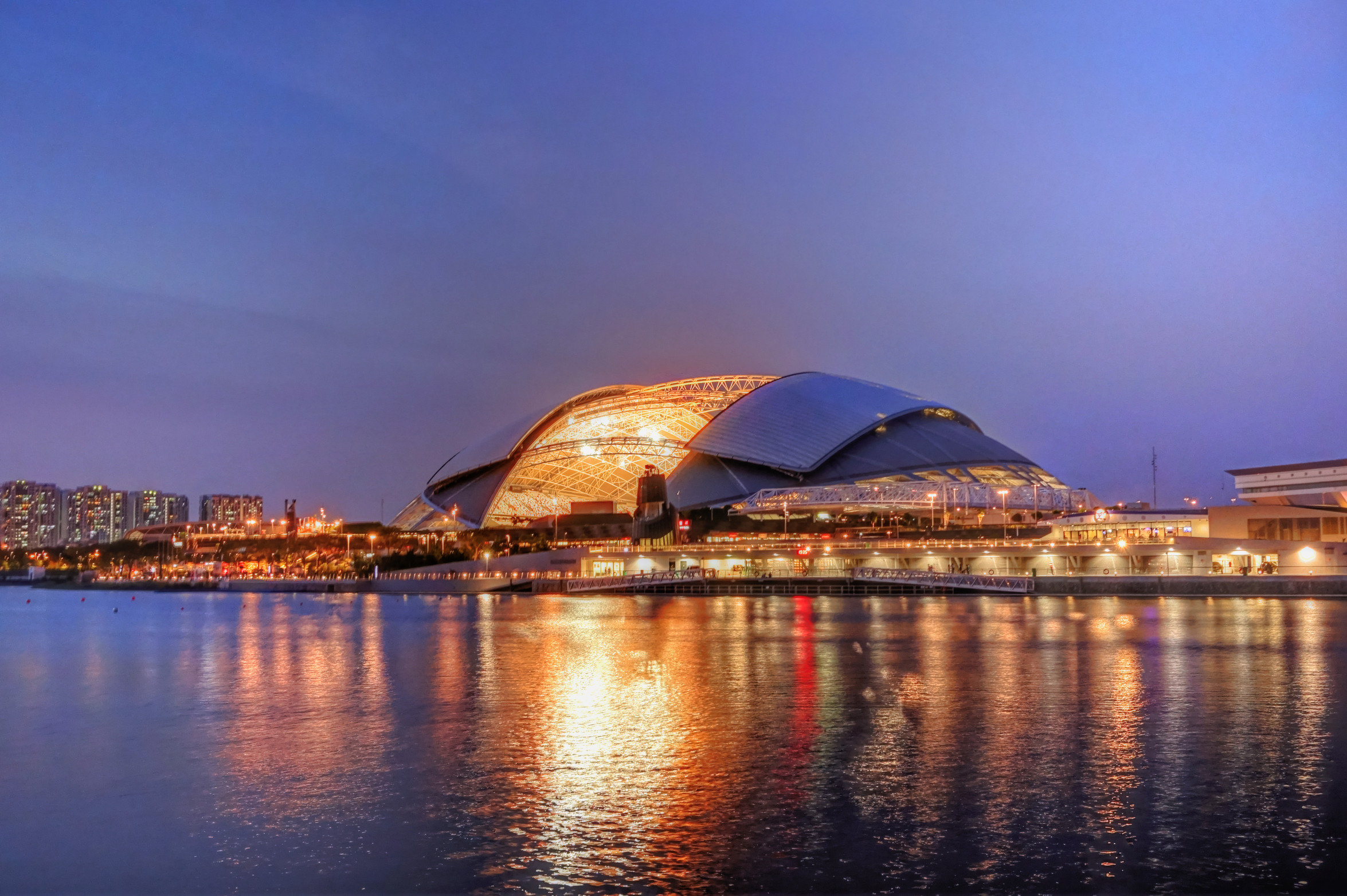 Outside view of Singapore Sports Hub © Chris Harvey Arup | AVIXA