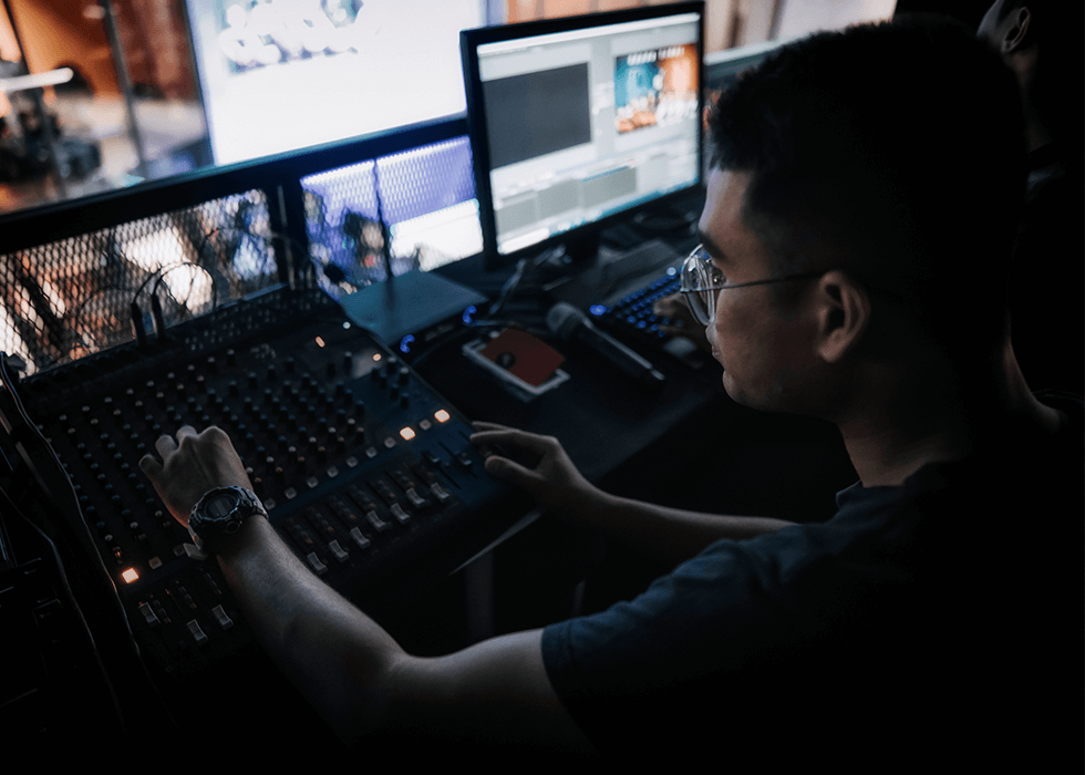 A thumbnail placeholder for the related content.