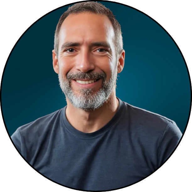 Juan Carlos Montoya Headshot