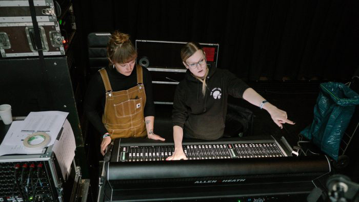 Sound-Engineers-FOH-Women