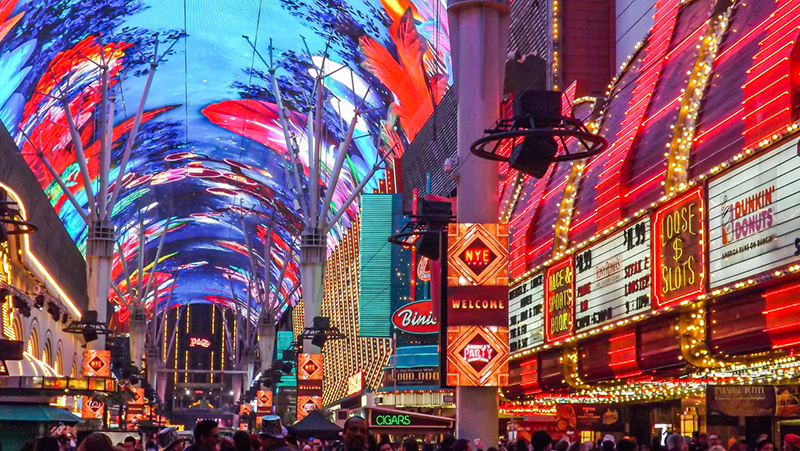 Freemont Street Experience | AVIXA